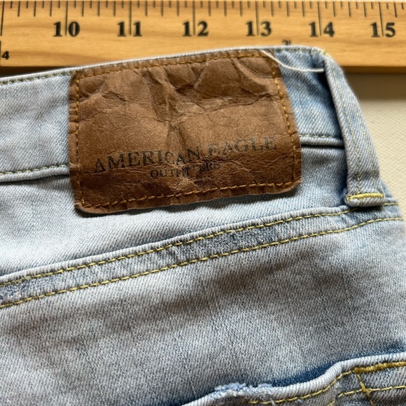 American Eagle Men's Extreme Flex 4 Light-wash Distressed Denim Shorts Size 32 - Picture 9 of 9
